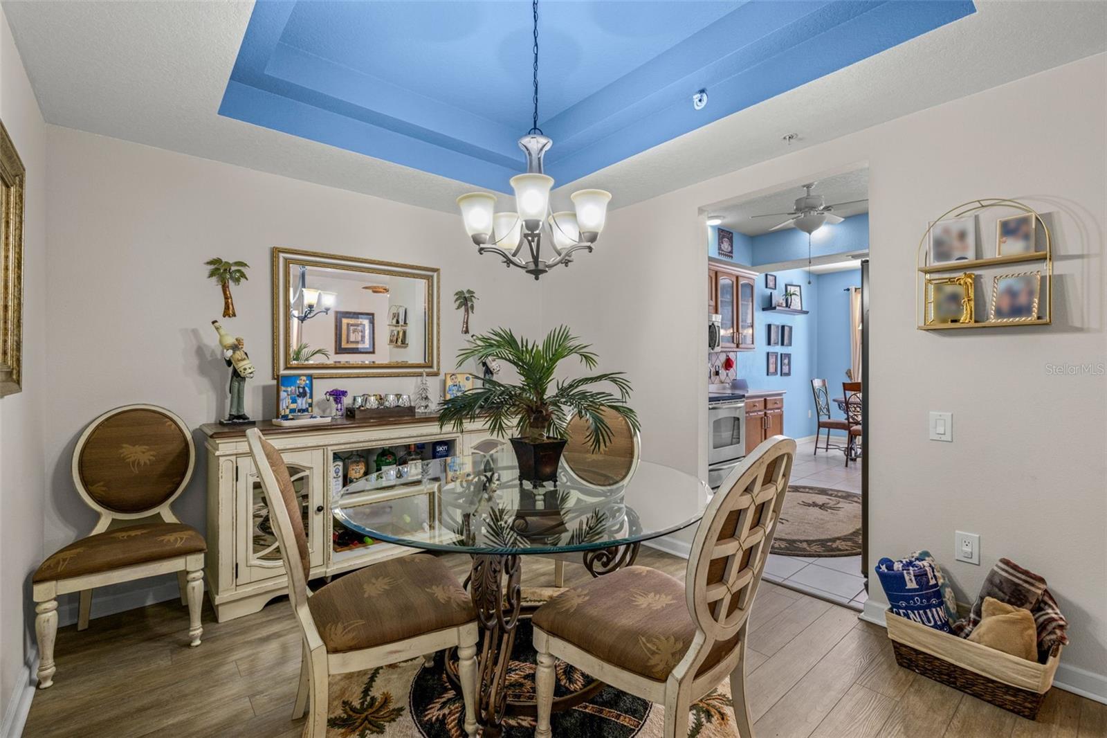 Image 9 of 30 For 810 Lantern Way