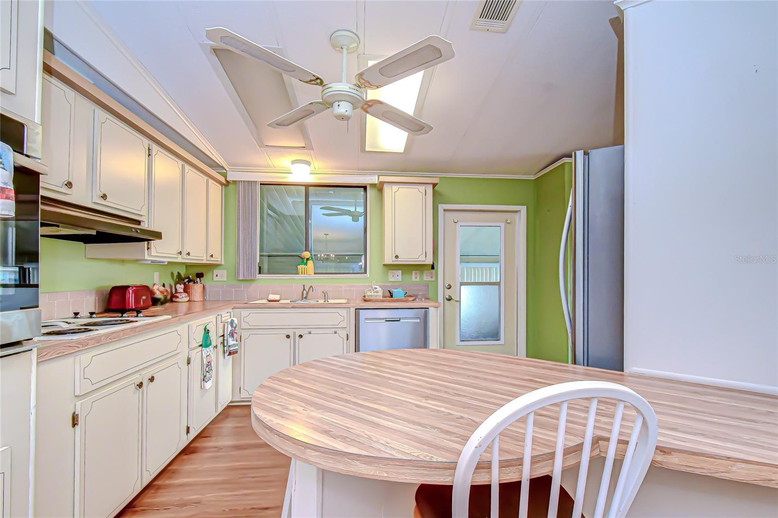 Image 11 of 47 For 35827 Brisa Drive