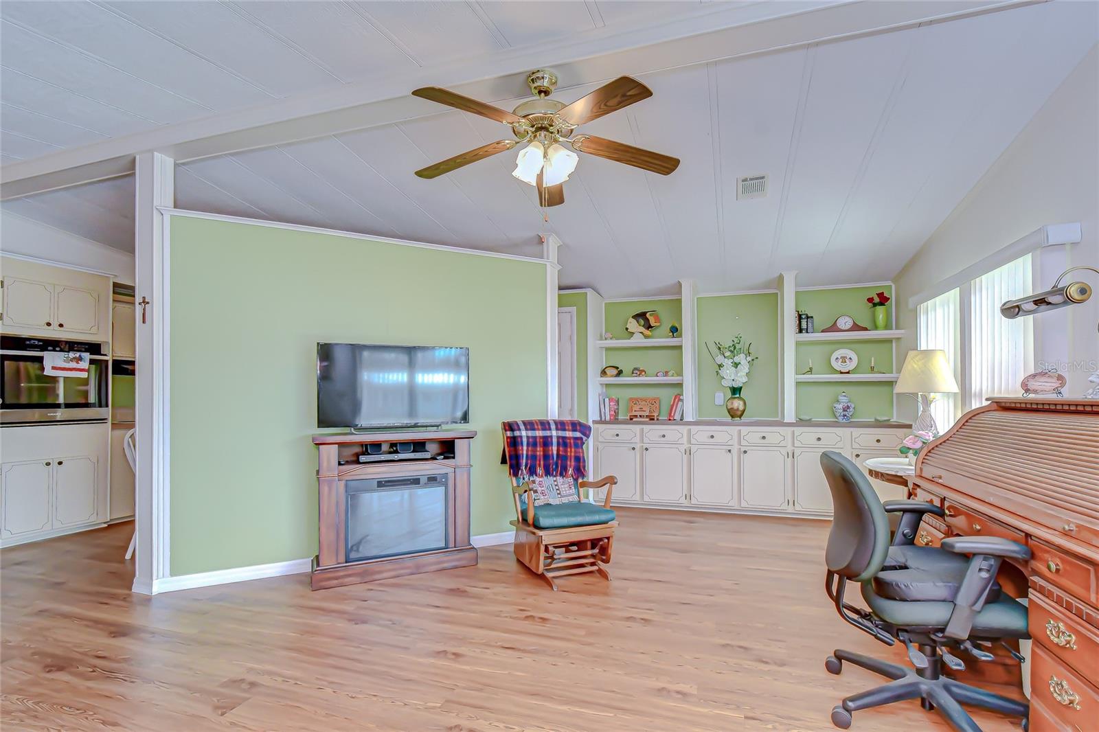 Image 15 of 47 For 35827 Brisa Drive