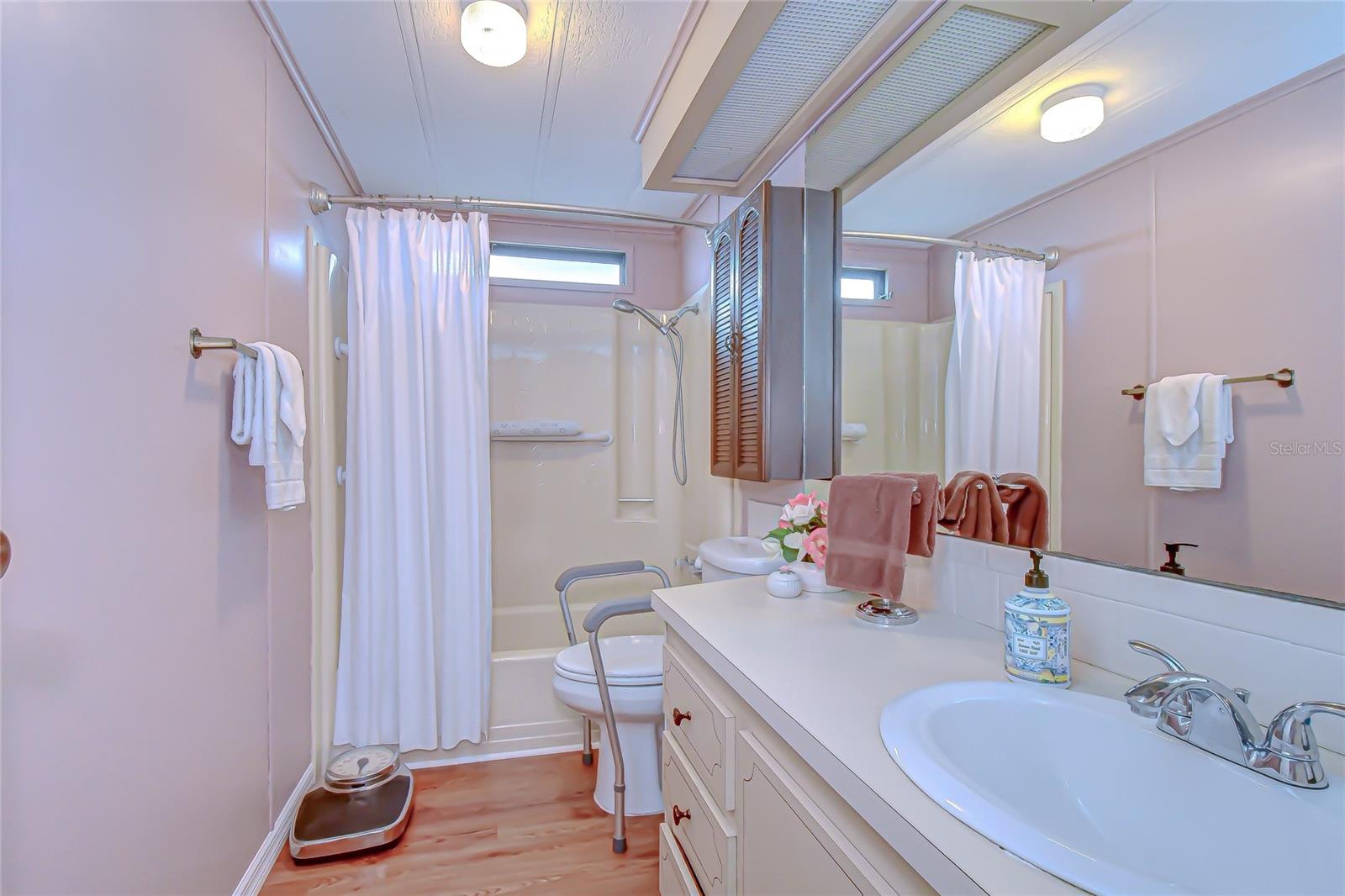 Image 35 of 47 For 35827 Brisa Drive