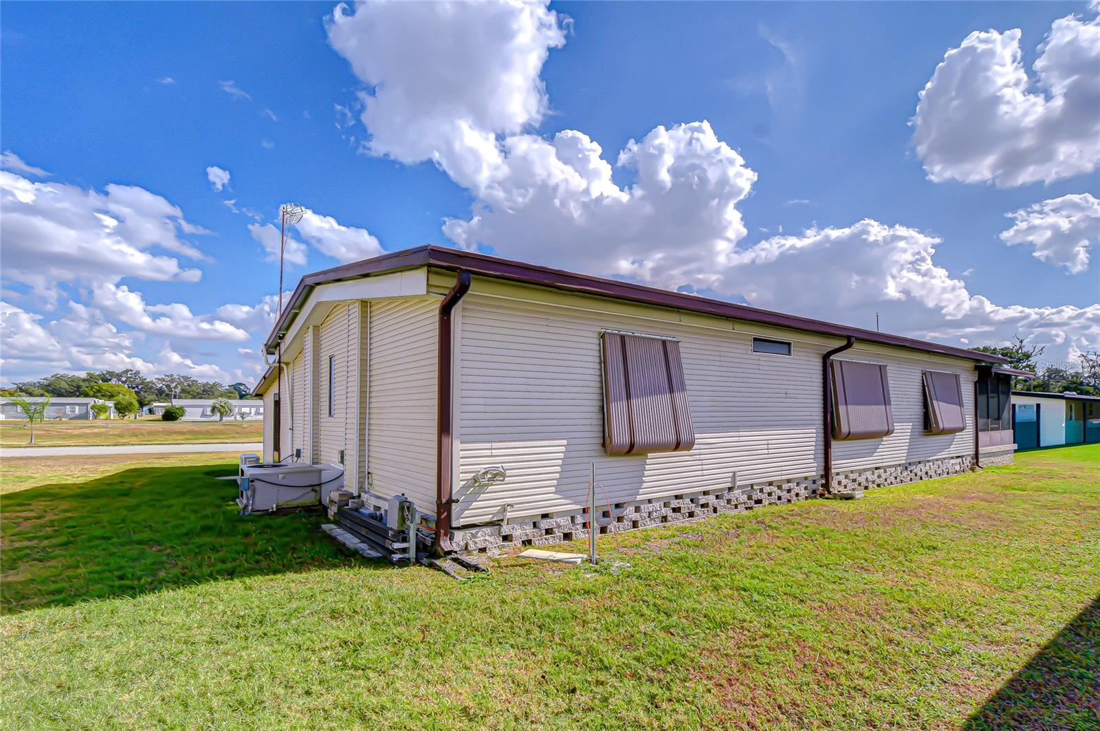 Image 7 of 47 For 35827 Brisa Drive