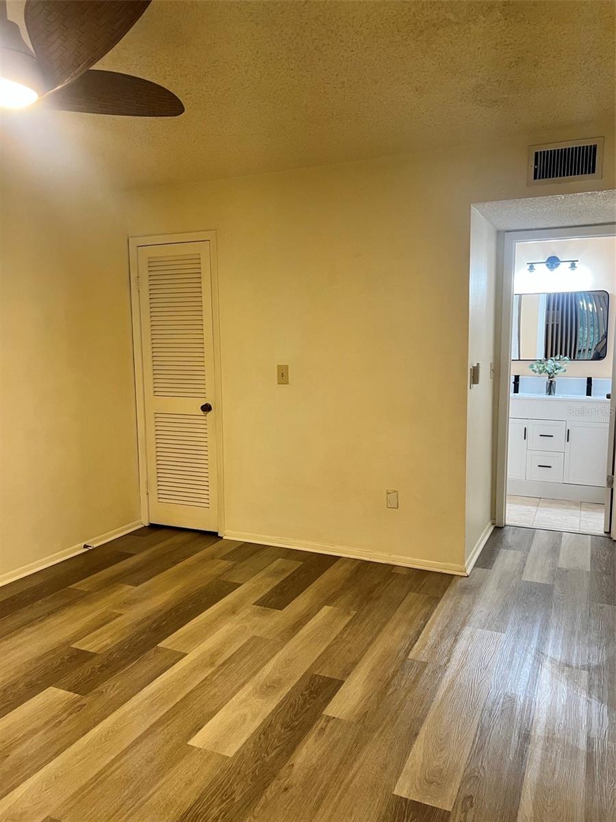 Image 10 of 31 For 11707 Raintree Village Boulevard C