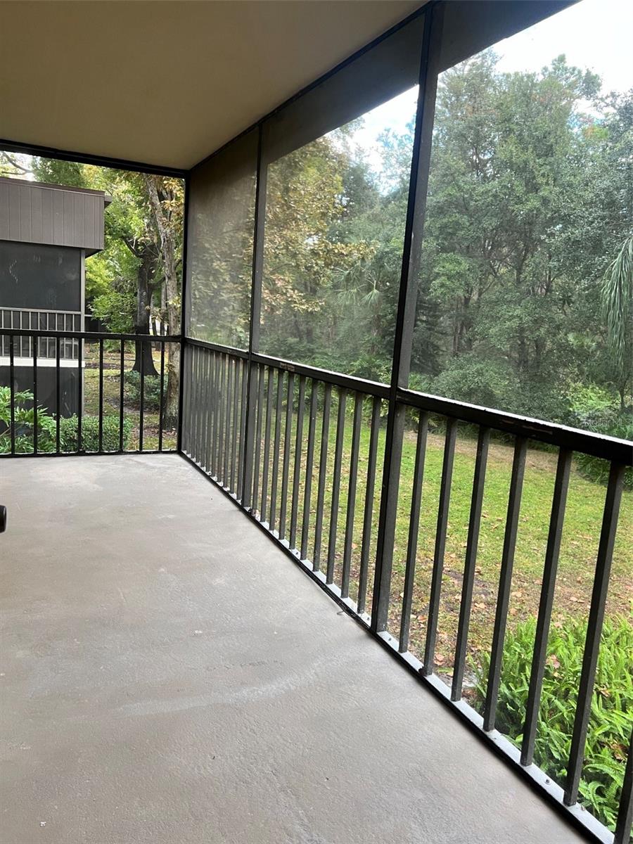 Image 24 of 31 For 11707 Raintree Village Boulevard C