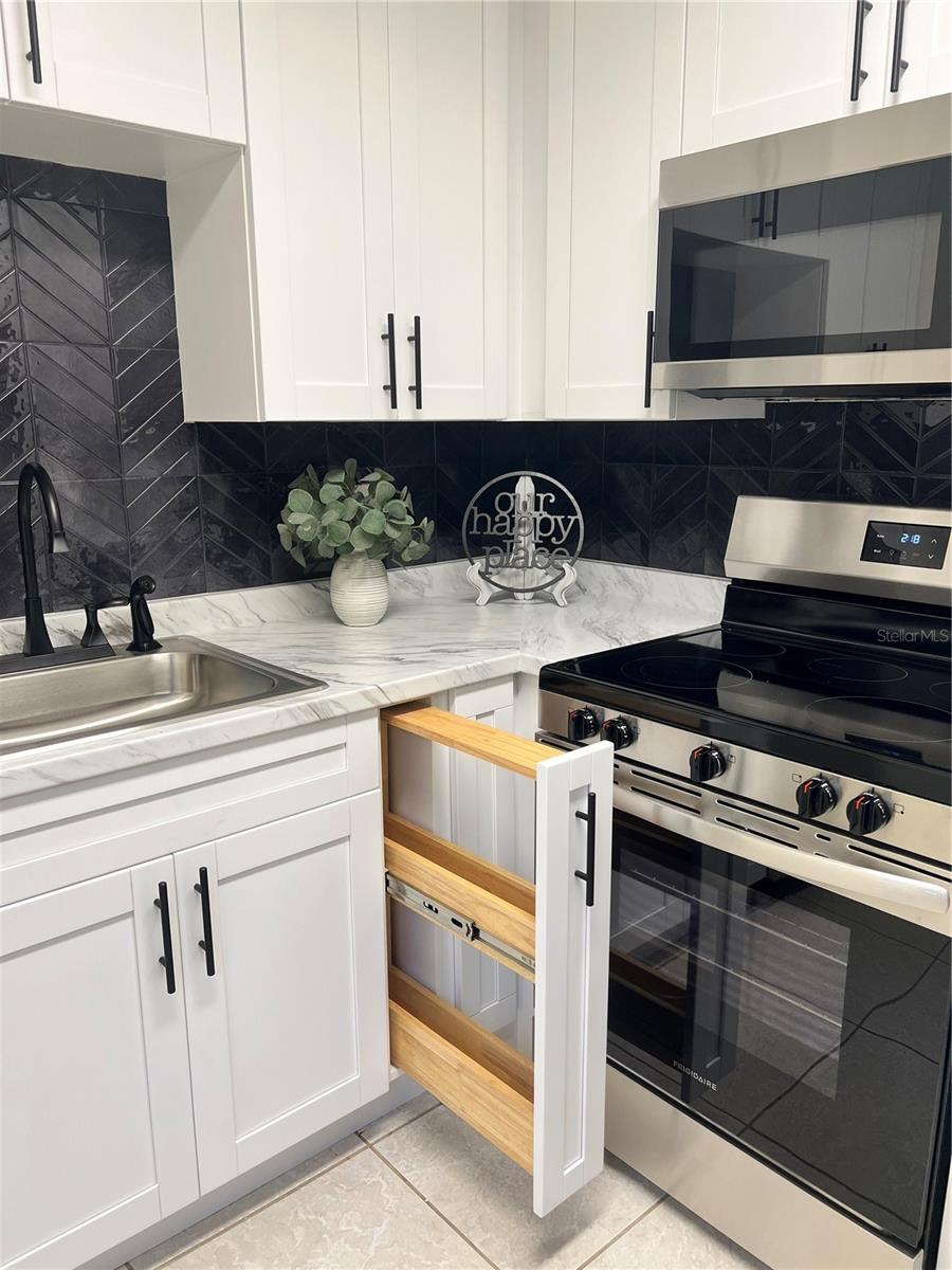 Image 6 of 31 For 11707 Raintree Village Boulevard C