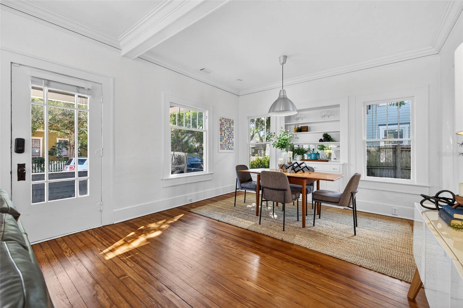 Image 18 of 38 For 736 6th Street N