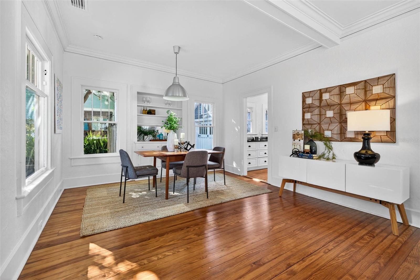 Image 19 of 38 For 736 6th Street N