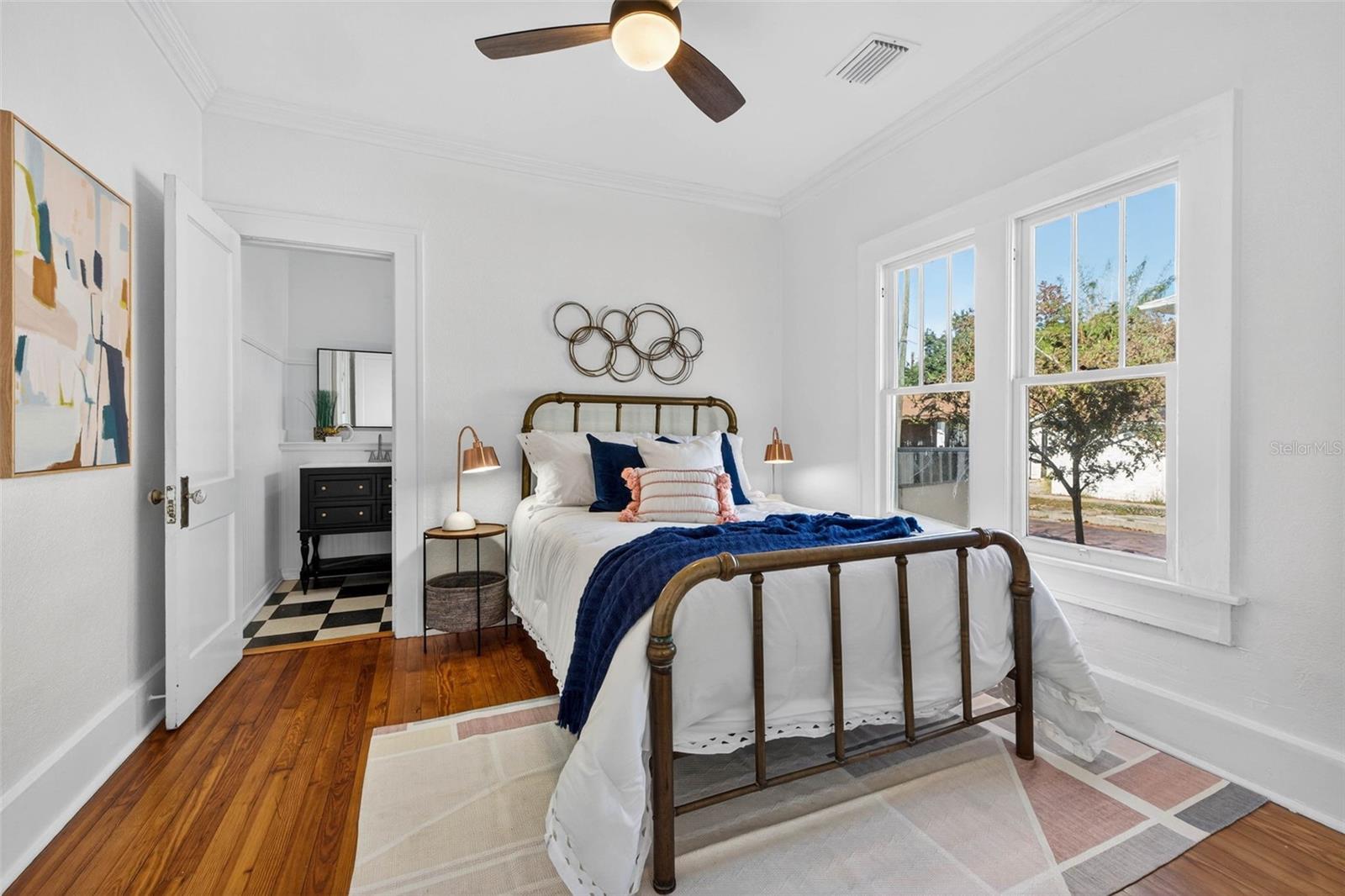 Image 26 of 38 For 736 6th Street N