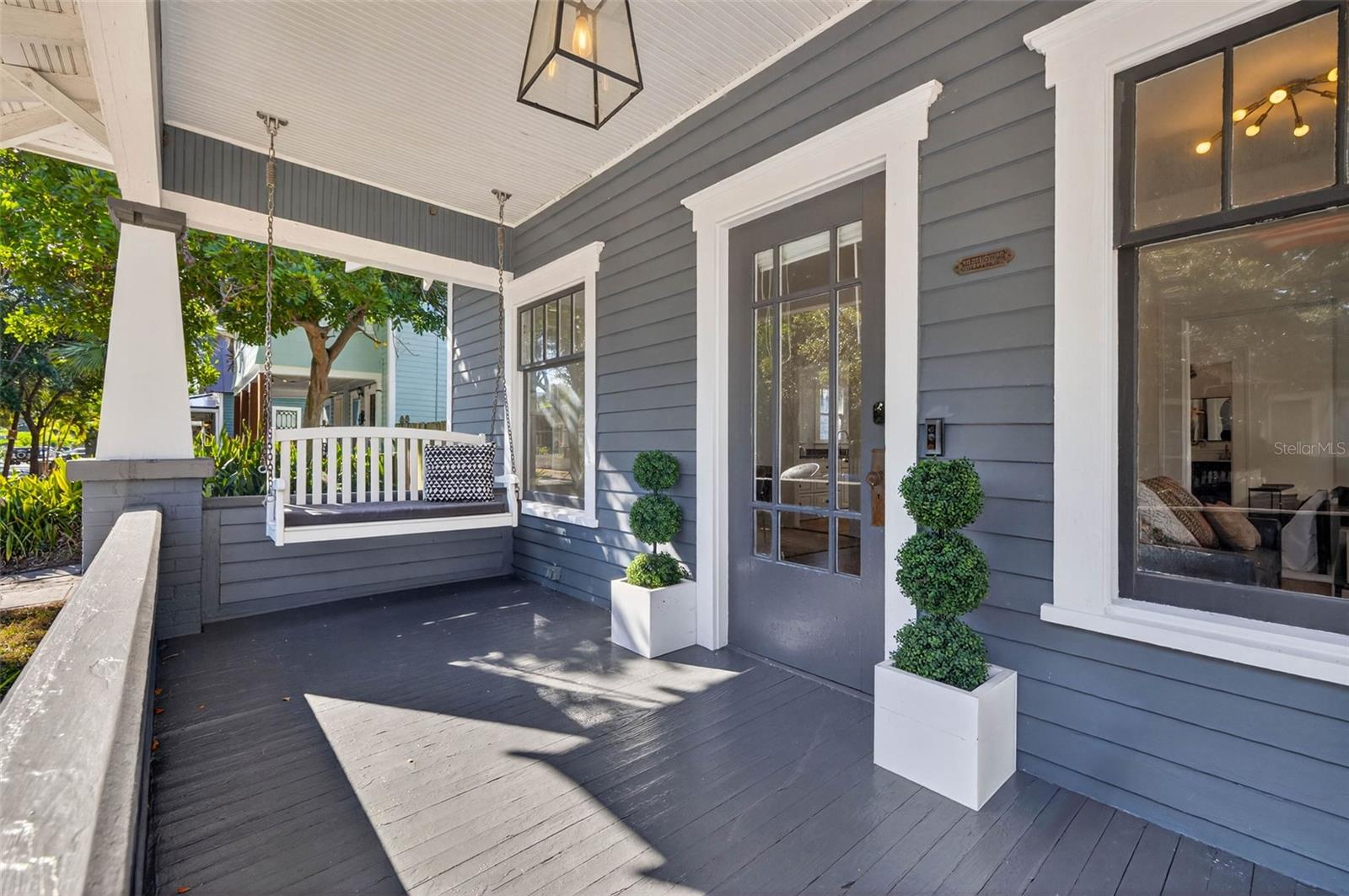 Image 4 of 38 For 736 6th Street N