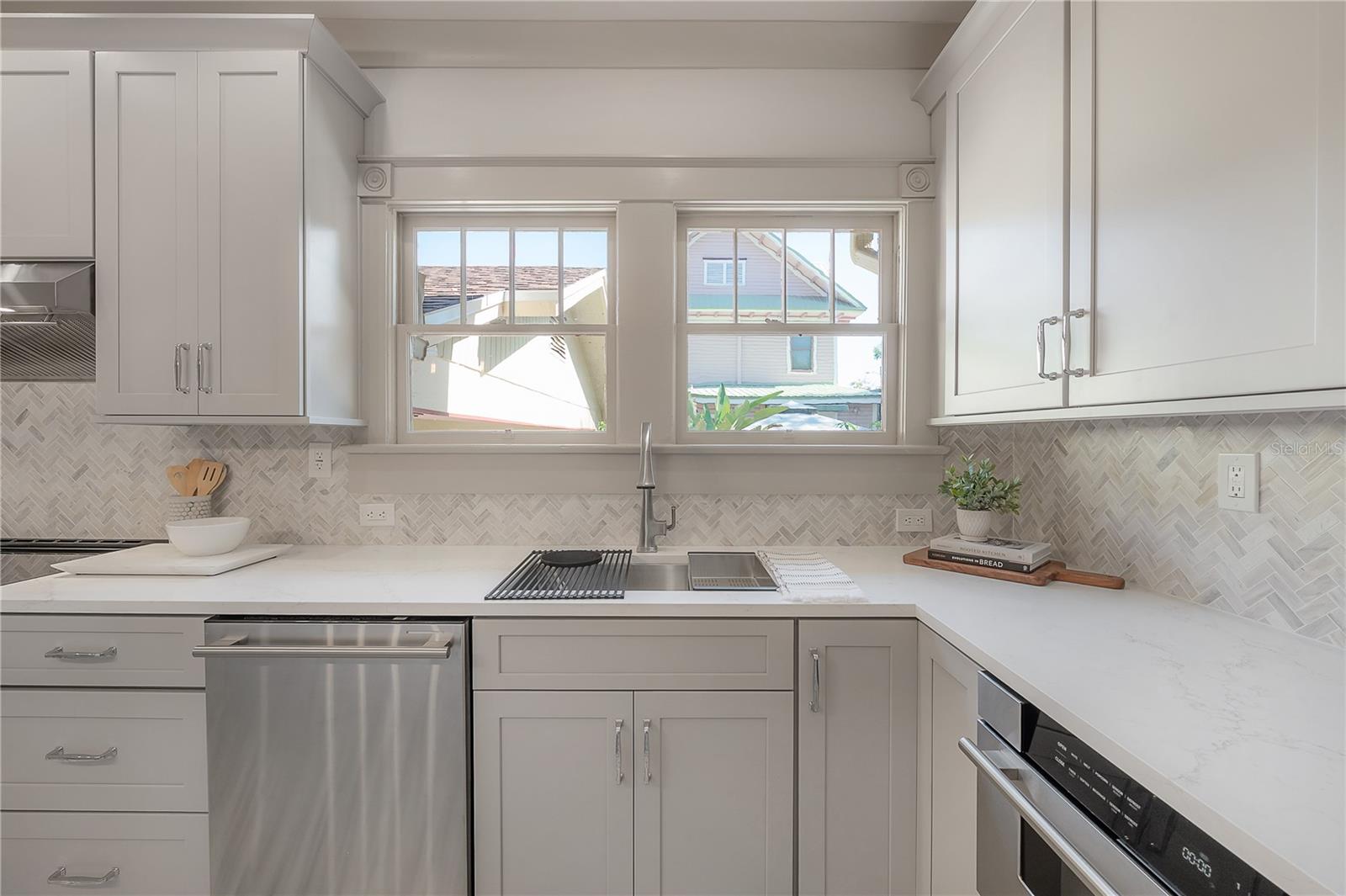 Image 28 of 67 For 316 Clifton Street