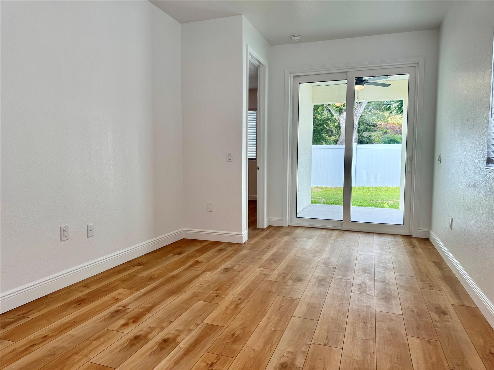 Image 20 of 27 For 704 13th Avenue Nw