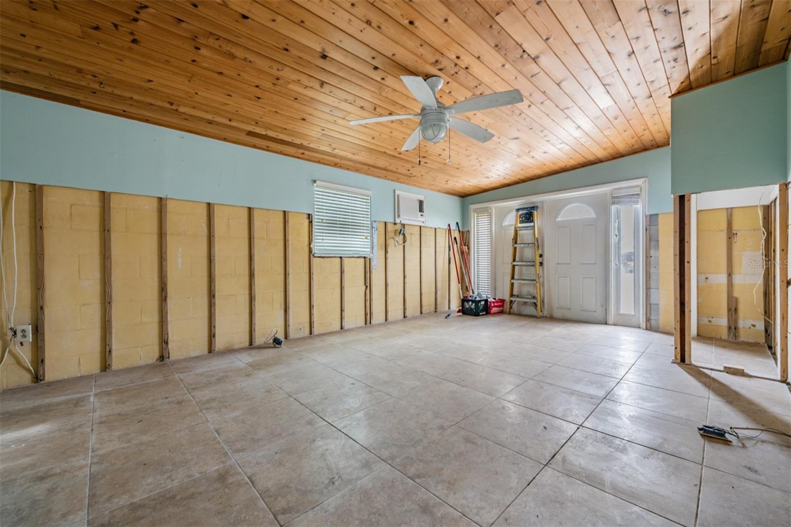 Image 13 of 38 For 16304 3rd Street E