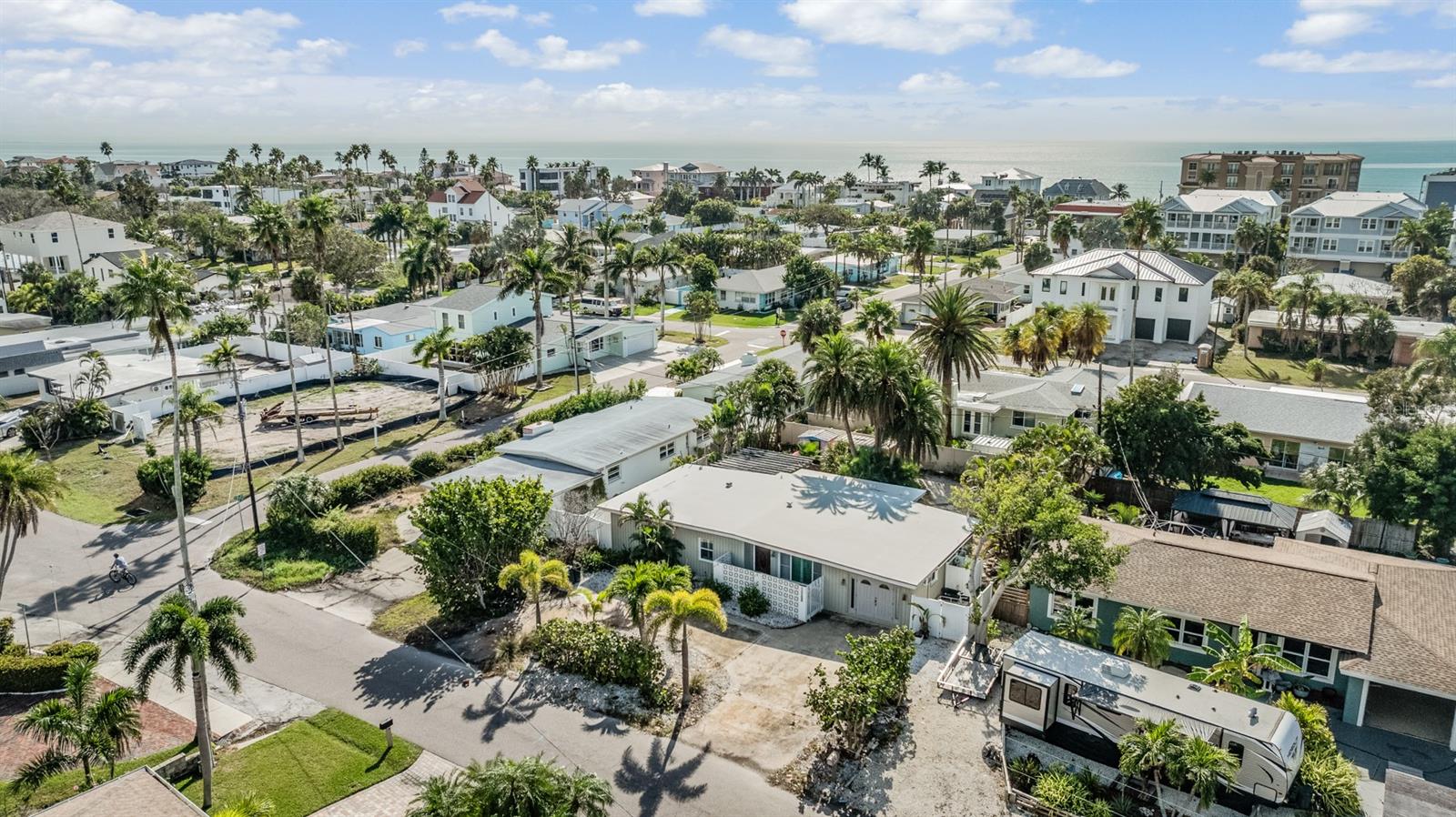 Image 22 of 38 For 16304 3rd Street E