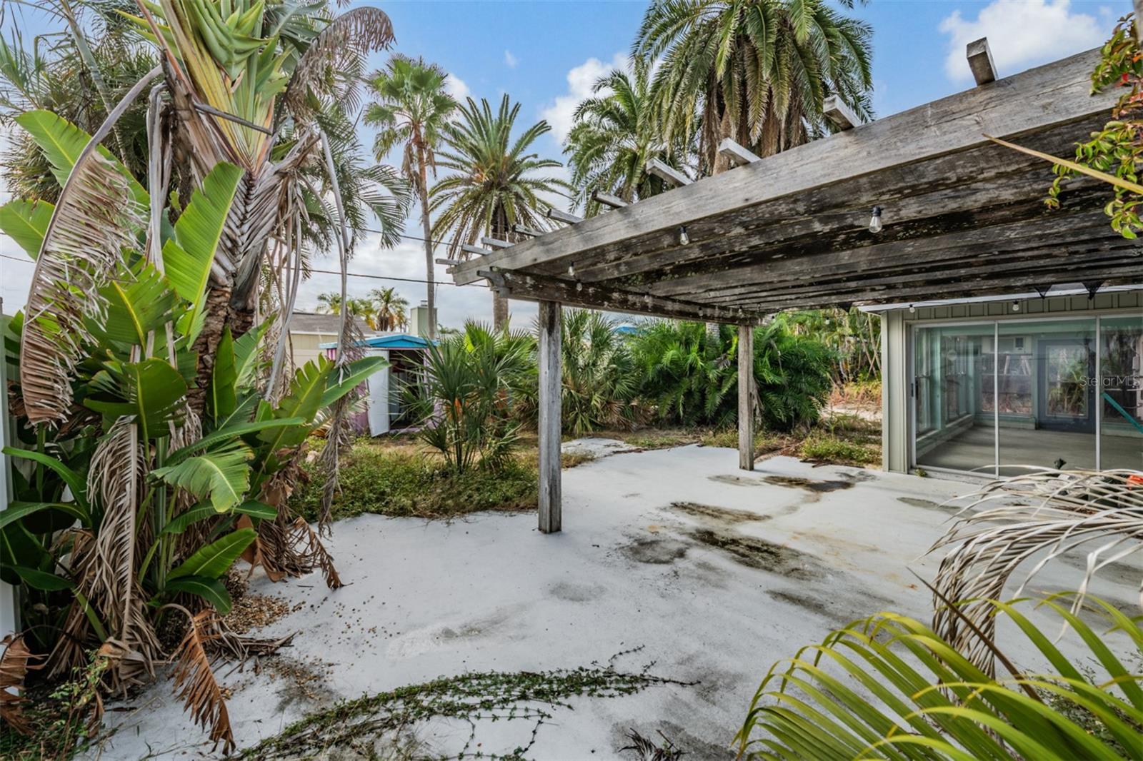 Image 33 of 38 For 16304 3rd Street E