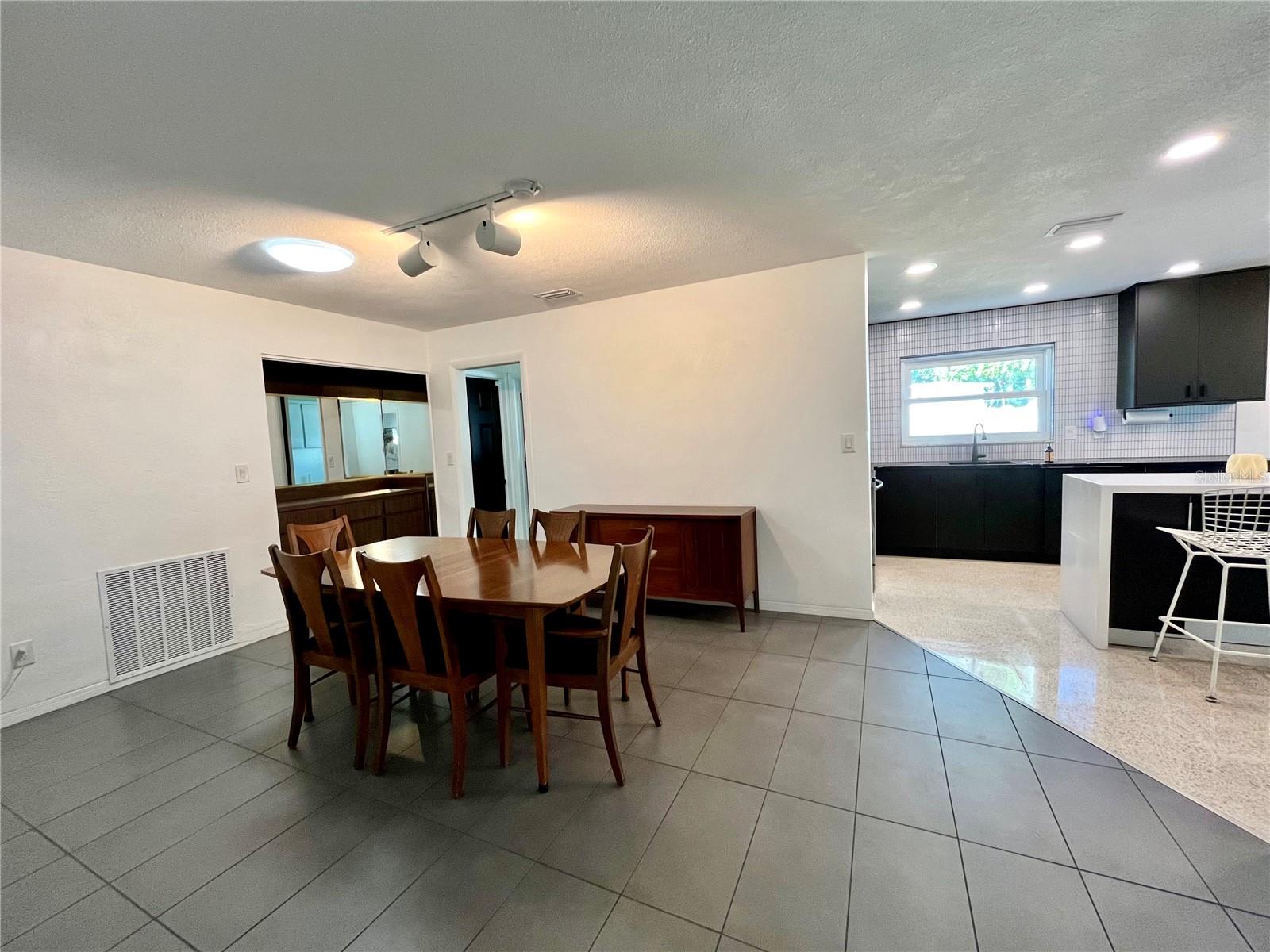 Image 10 of 37 For 1945 68th Avenue S