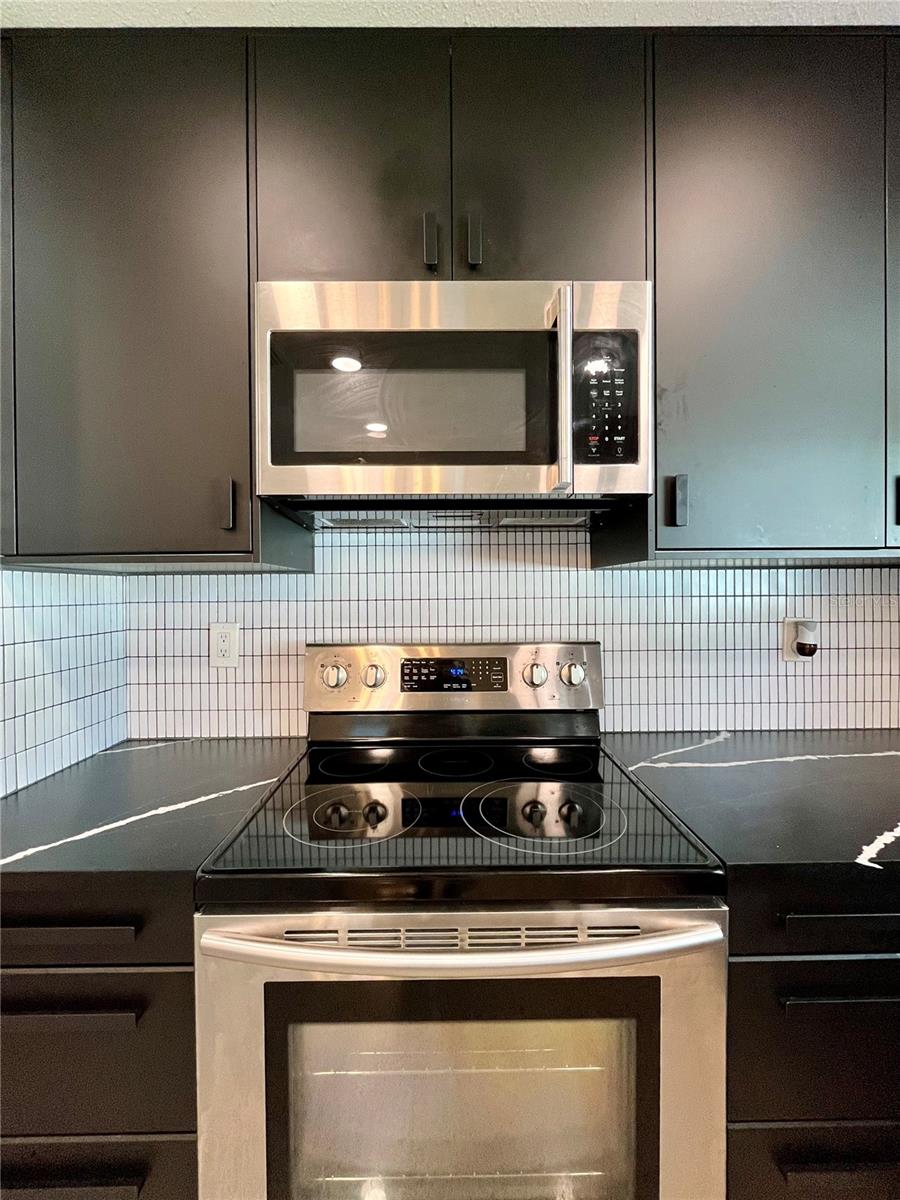 Image 15 of 37 For 1945 68th Avenue S