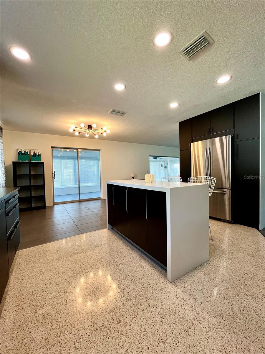 Image 16 of 37 For 1945 68th Avenue S