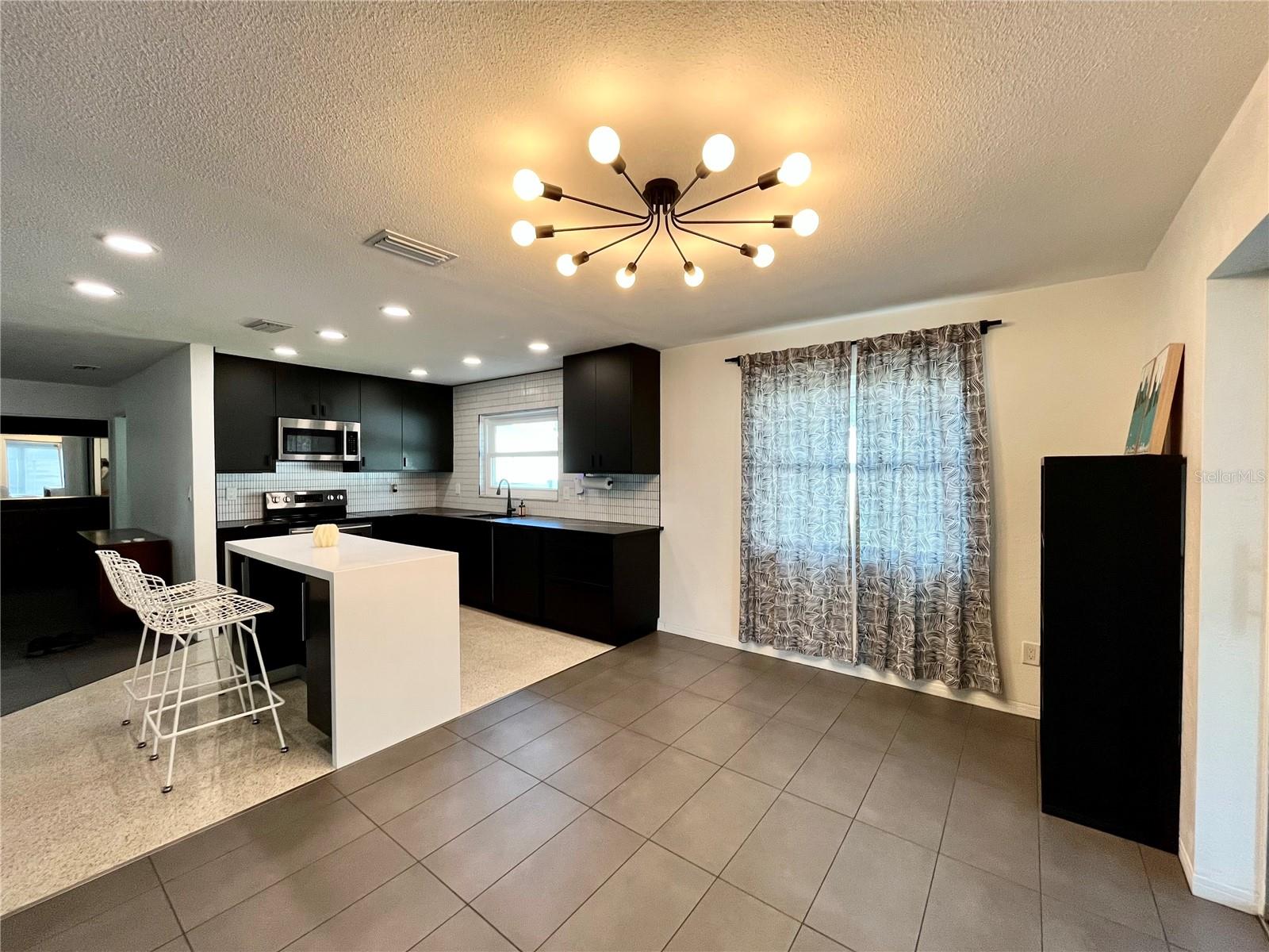 Image 18 of 37 For 1945 68th Avenue S