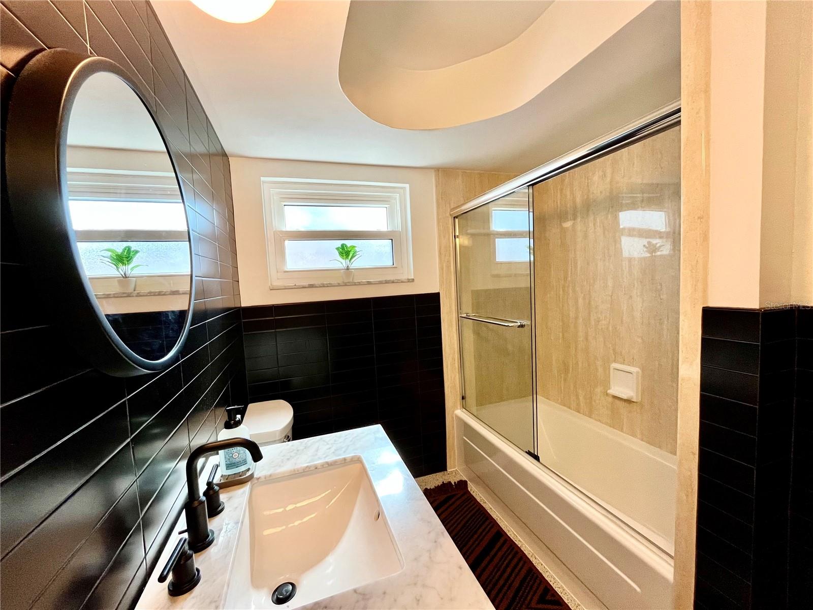 Image 23 of 37 For 1945 68th Avenue S