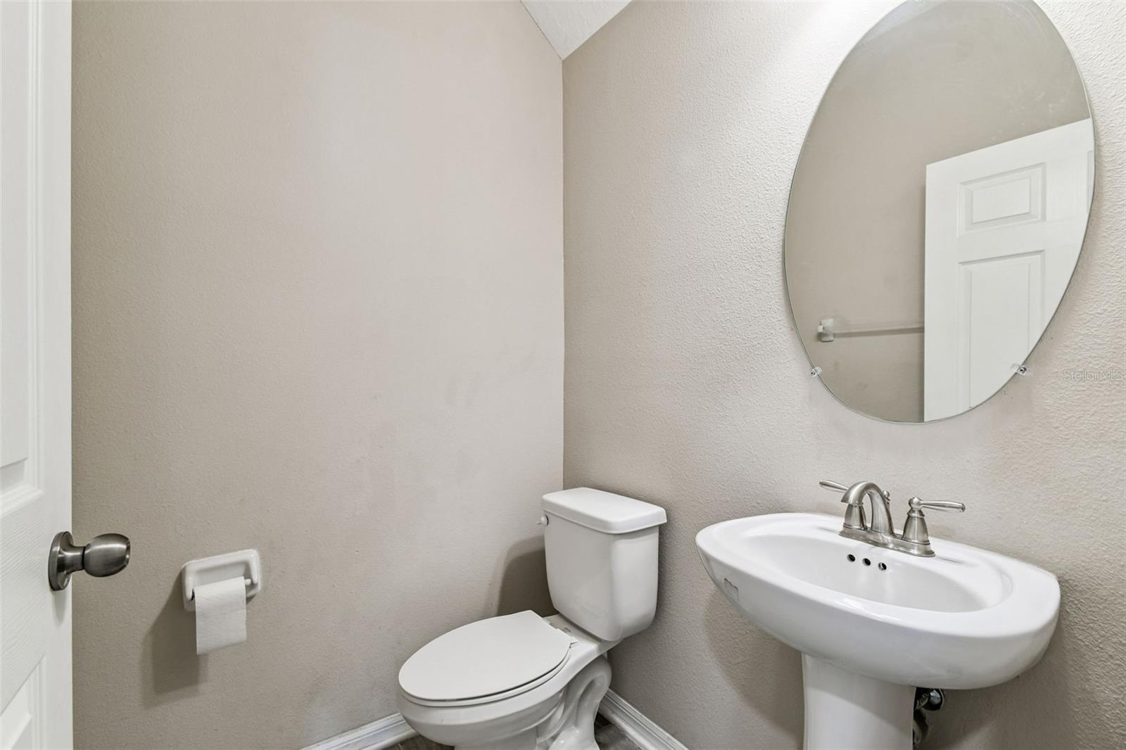 Image 20 of 71 For 18196 Porfirio Place