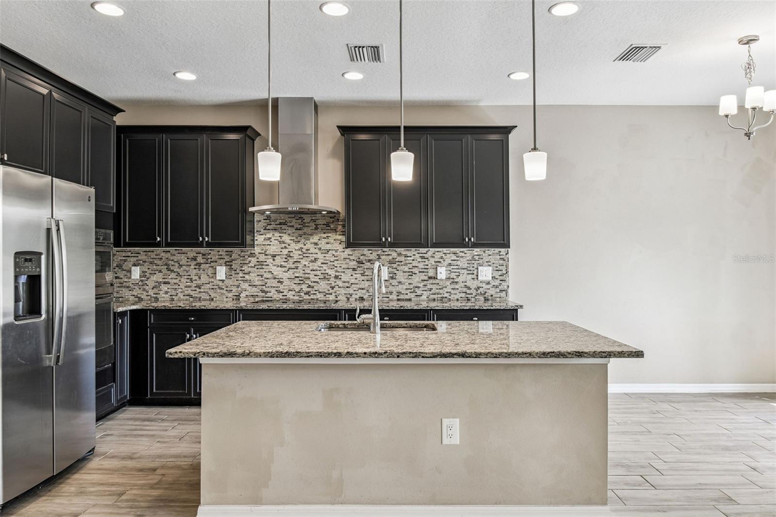 Image 28 of 71 For 18196 Porfirio Place