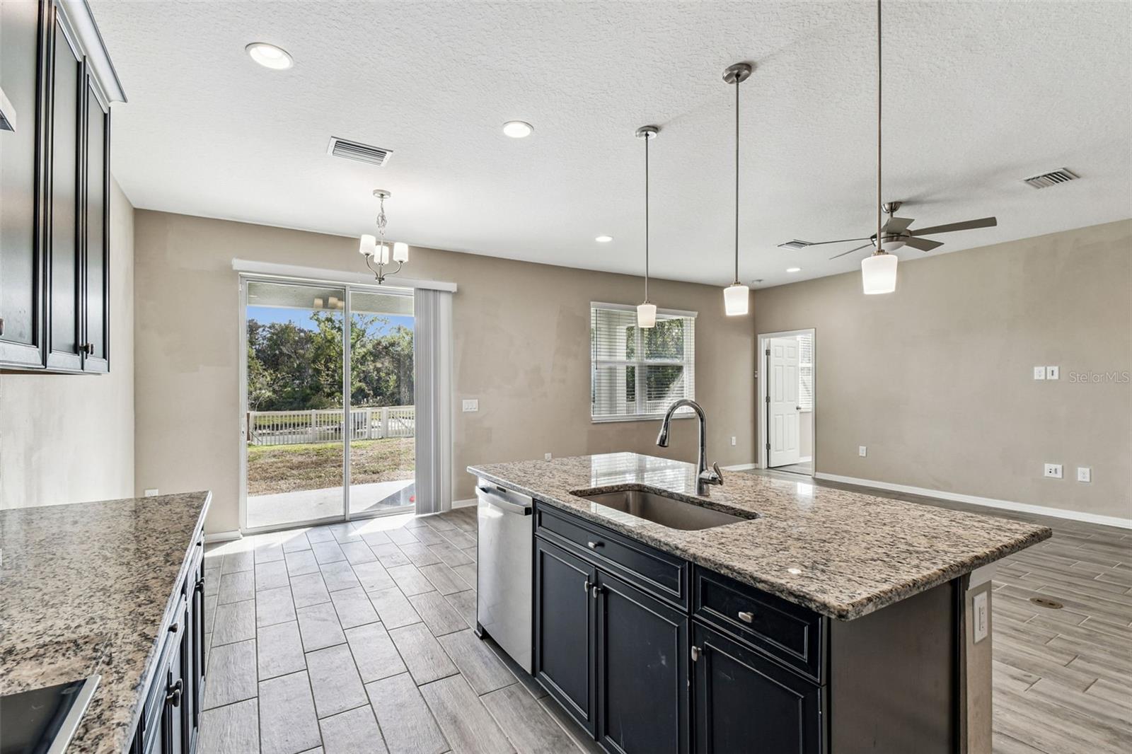 Image 31 of 71 For 18196 Porfirio Place