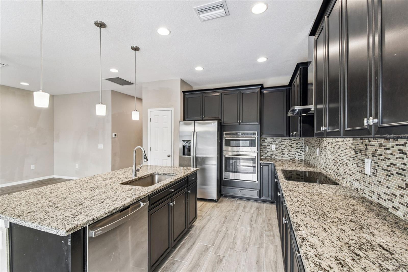 Image 32 of 71 For 18196 Porfirio Place