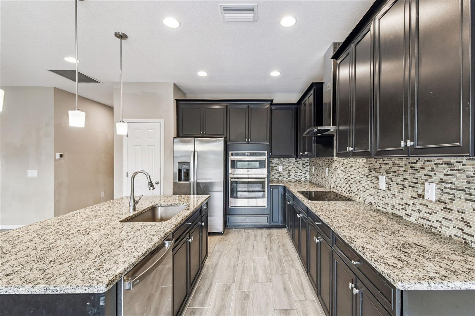 Image 33 of 71 For 18196 Porfirio Place