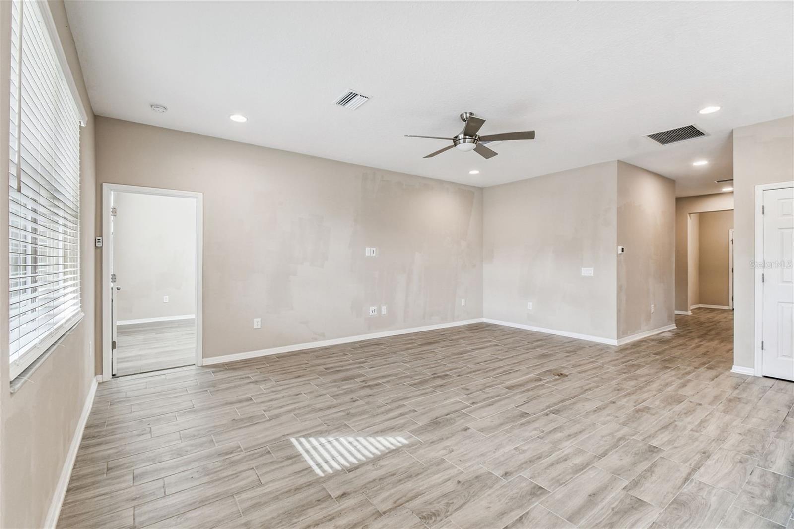 Image 37 of 71 For 18196 Porfirio Place