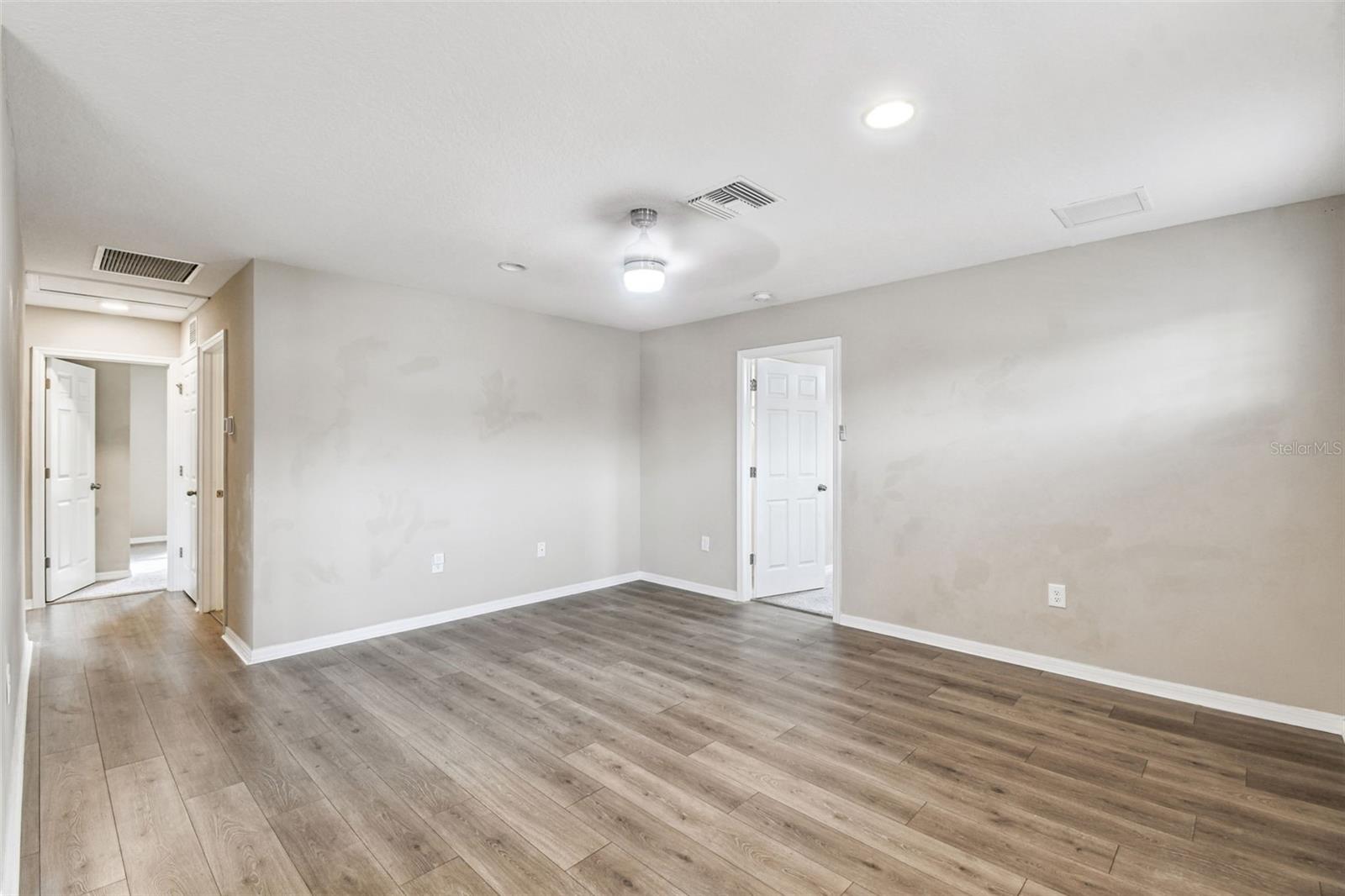 Image 47 of 71 For 18196 Porfirio Place