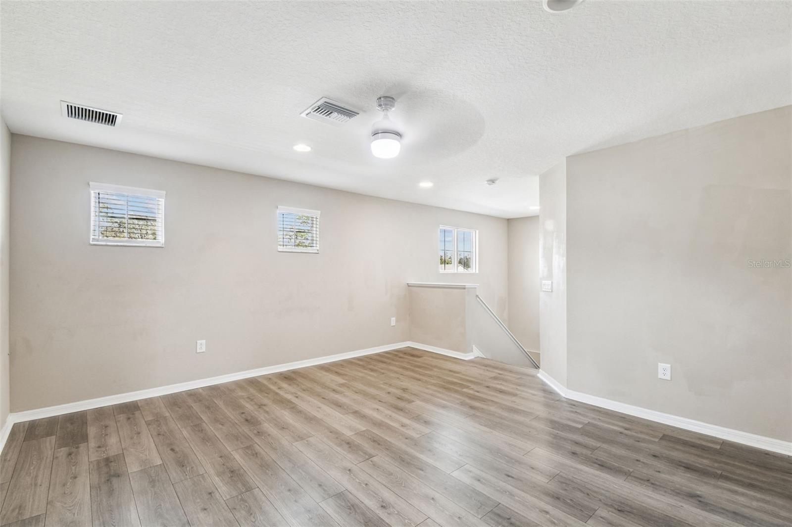 Image 49 of 71 For 18196 Porfirio Place