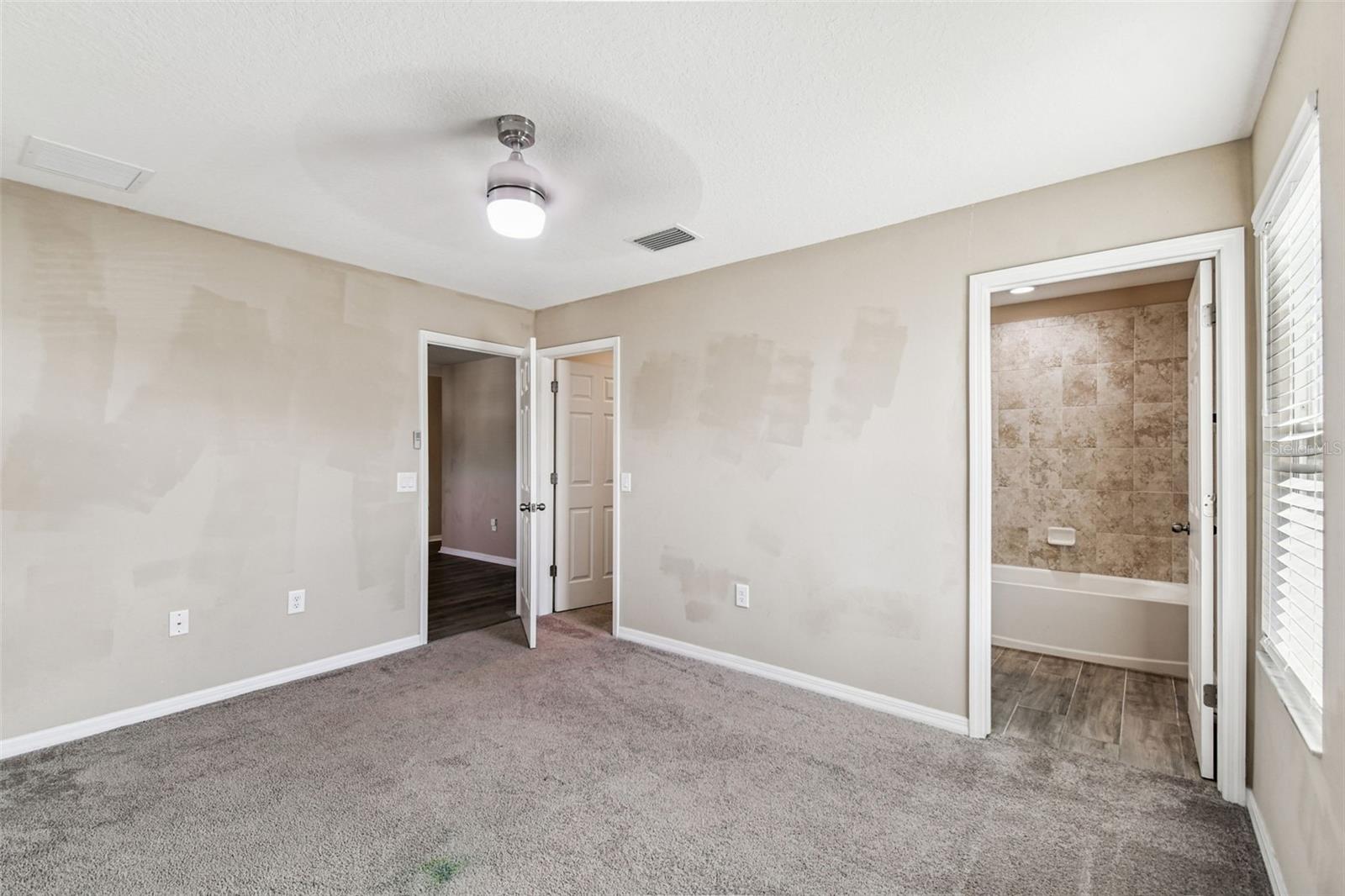 Image 52 of 71 For 18196 Porfirio Place