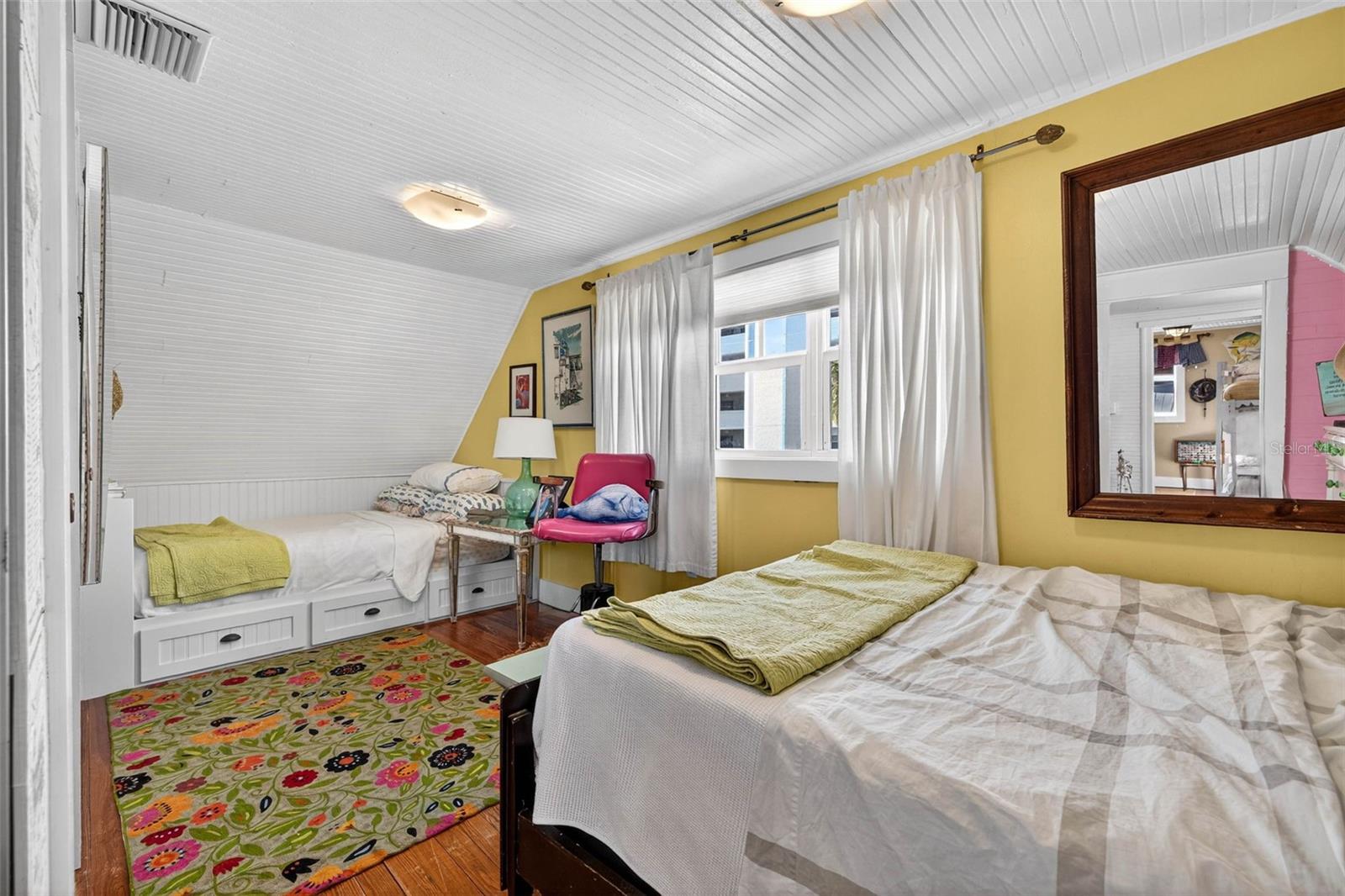 Image 24 of 43 For 106 5th Avenue