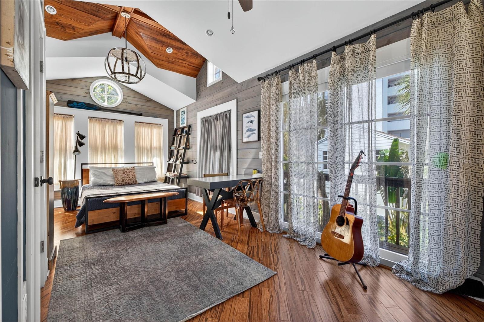 Image 26 of 43 For 106 5th Avenue