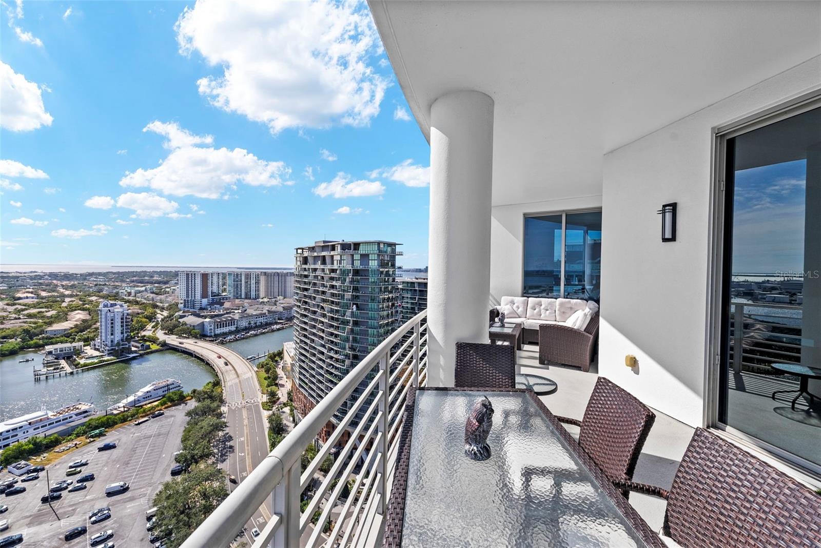 Image 14 of 62 For 449 12th Street 2602