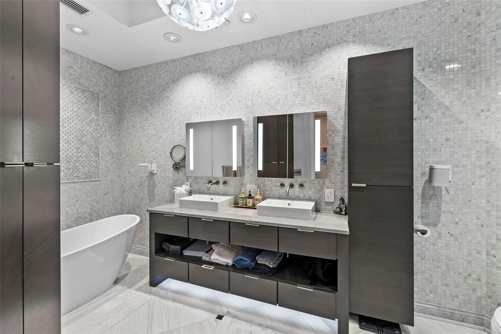 Image 35 of 62 For 449 12th Street 2602