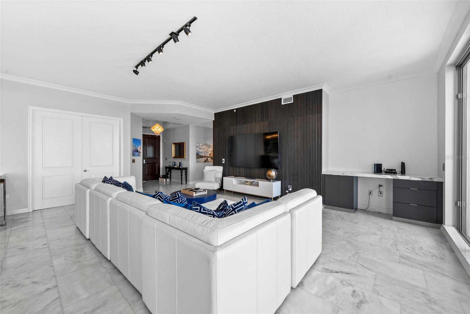 Image 7 of 62 For 449 12th Street 2602