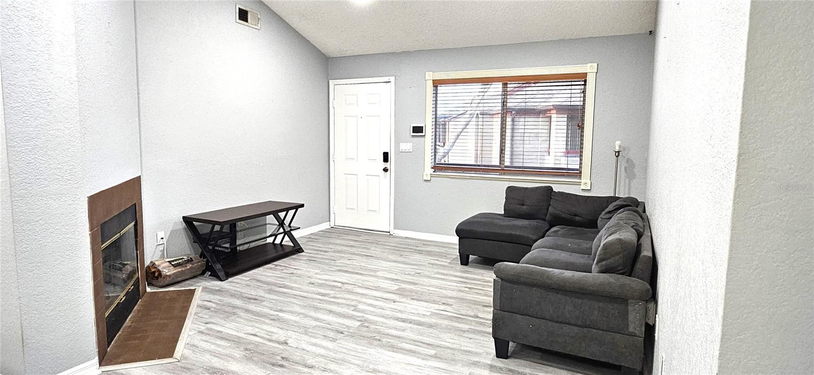 Image 6 of 22 For 10263 Gandy Boulevard N 2014