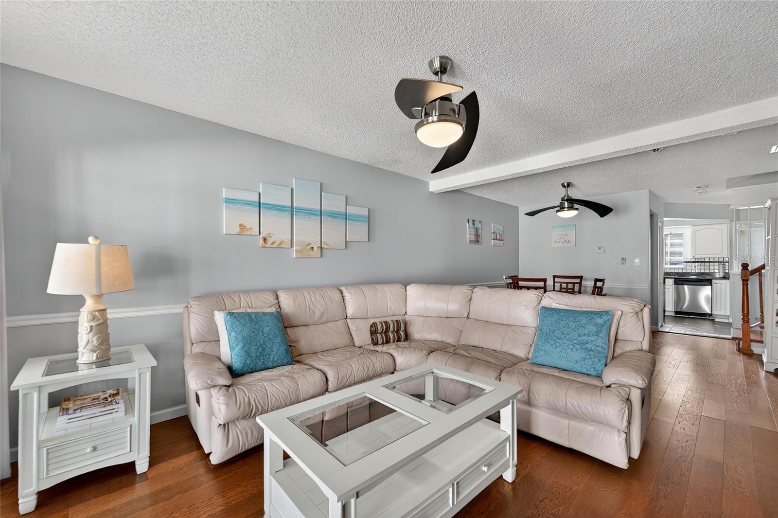 Image 16 of 81 For 17960 Gulf Boulevard 104