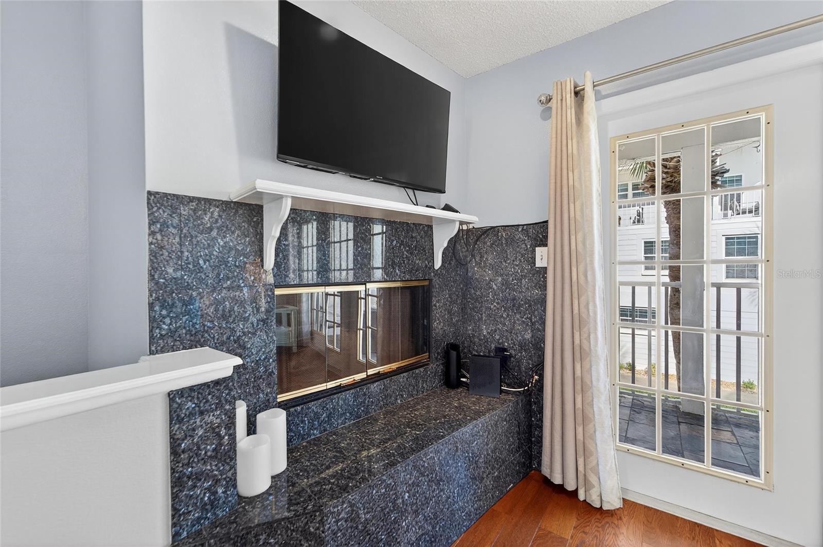 Image 18 of 81 For 17960 Gulf Boulevard 104