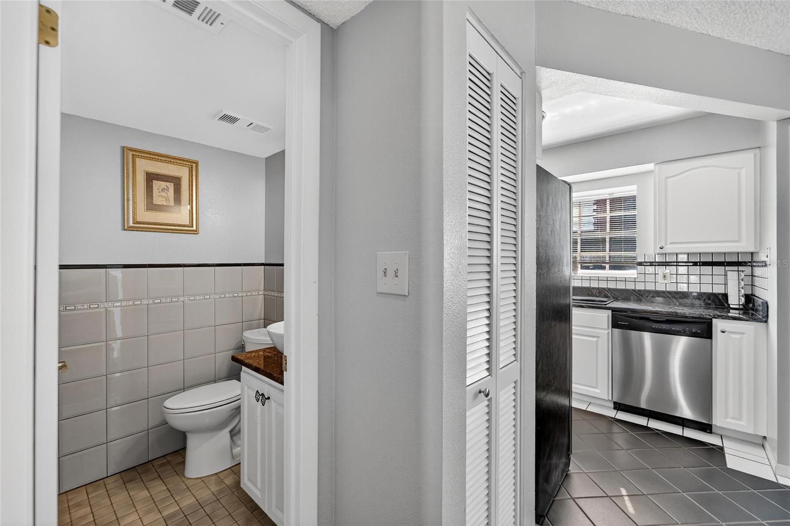 Image 28 of 81 For 17960 Gulf Boulevard 104