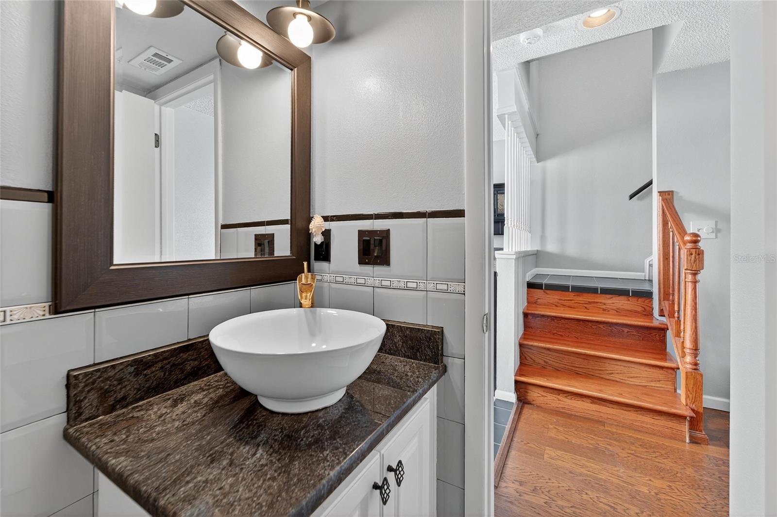 Image 30 of 81 For 17960 Gulf Boulevard 104