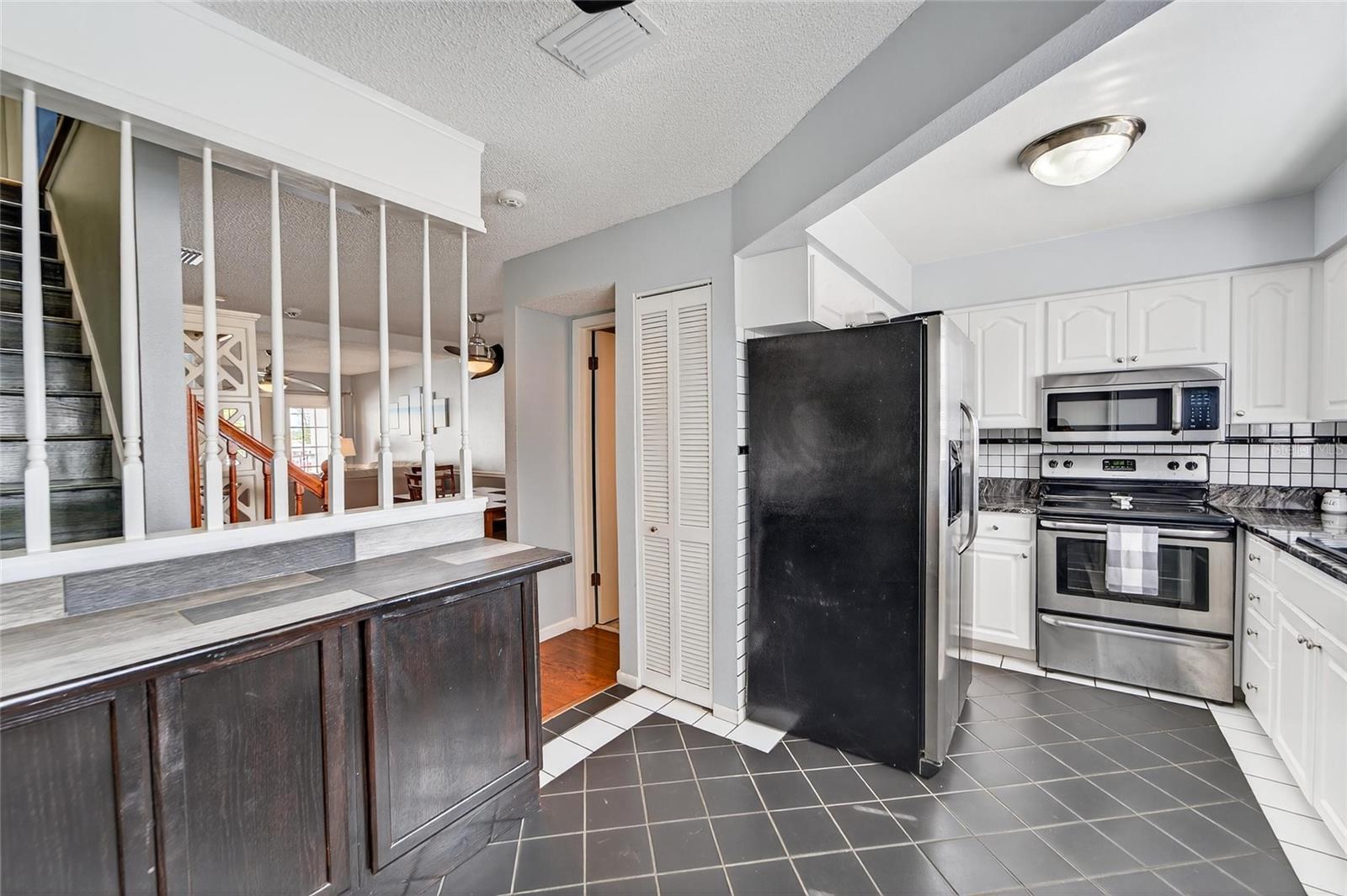 Image 36 of 81 For 17960 Gulf Boulevard 104