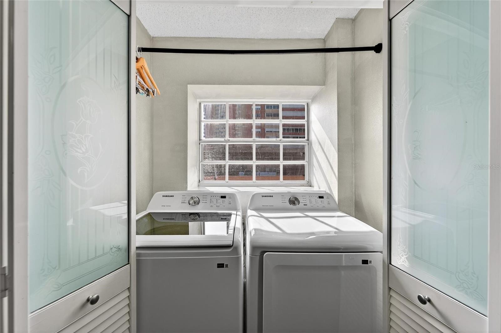 Image 40 of 81 For 17960 Gulf Boulevard 104