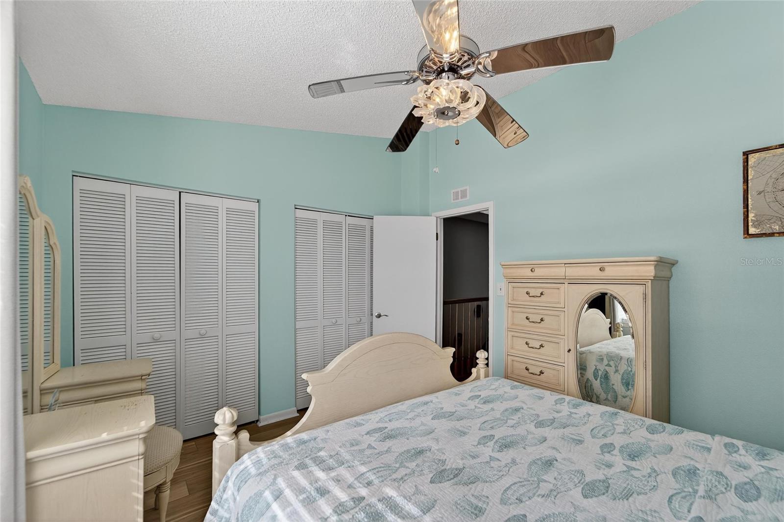 Image 49 of 81 For 17960 Gulf Boulevard 104