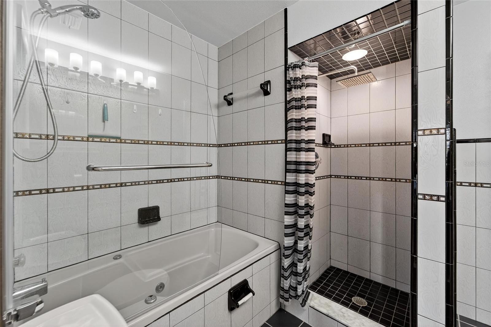 Image 60 of 81 For 17960 Gulf Boulevard 104