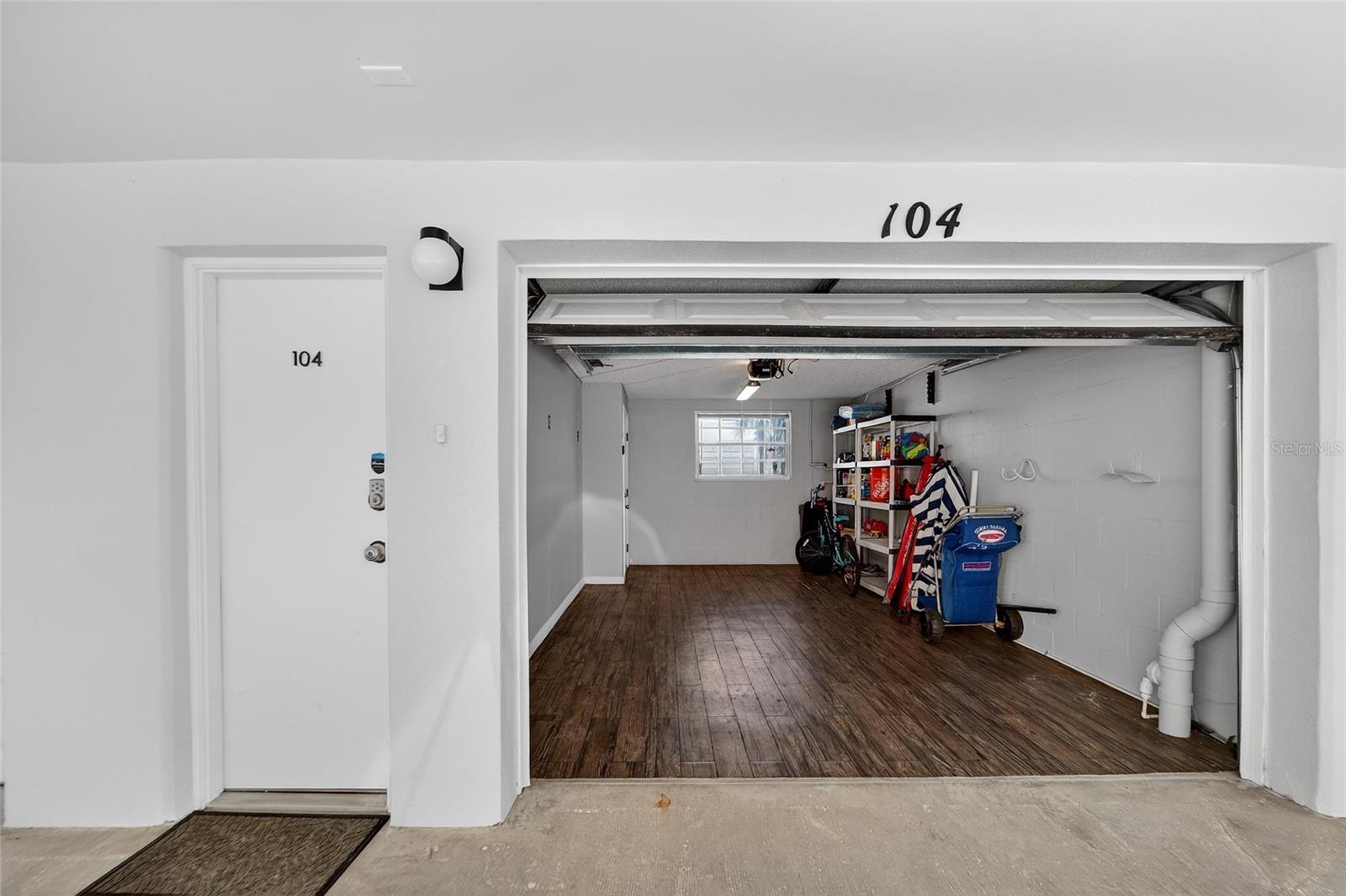 Image 7 of 81 For 17960 Gulf Boulevard 104