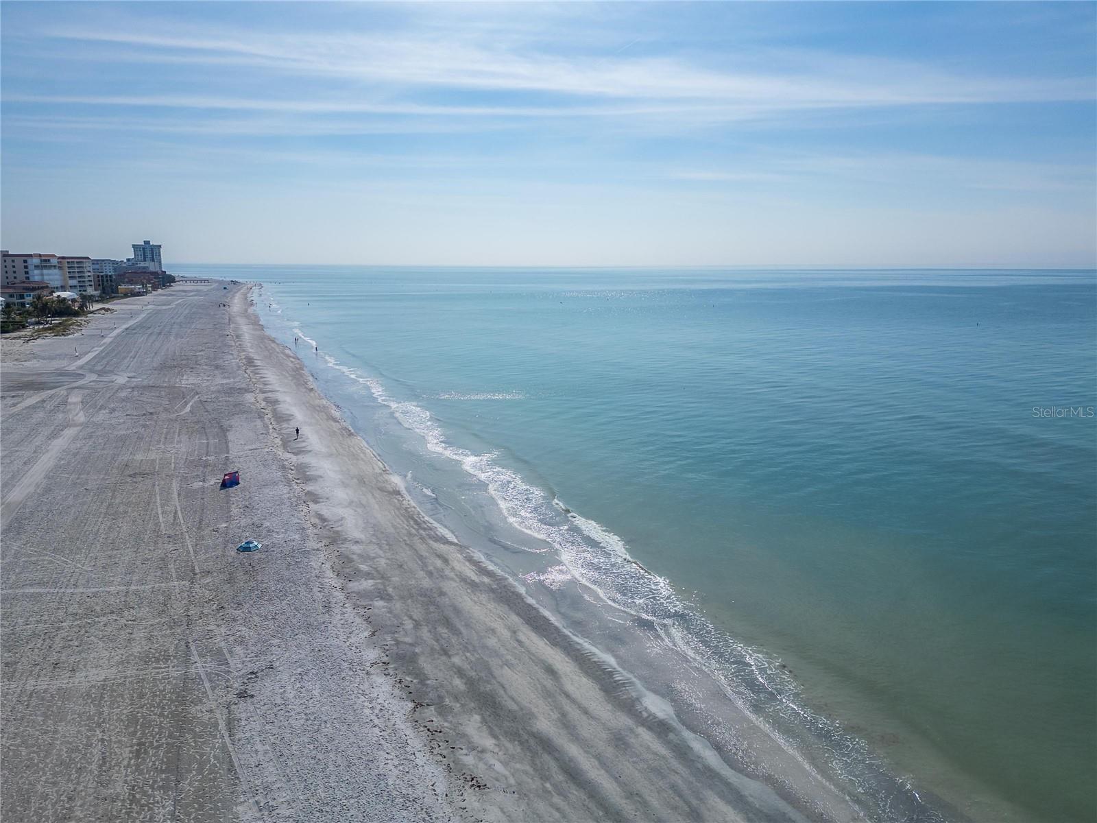 Image 70 of 81 For 17960 Gulf Boulevard 104