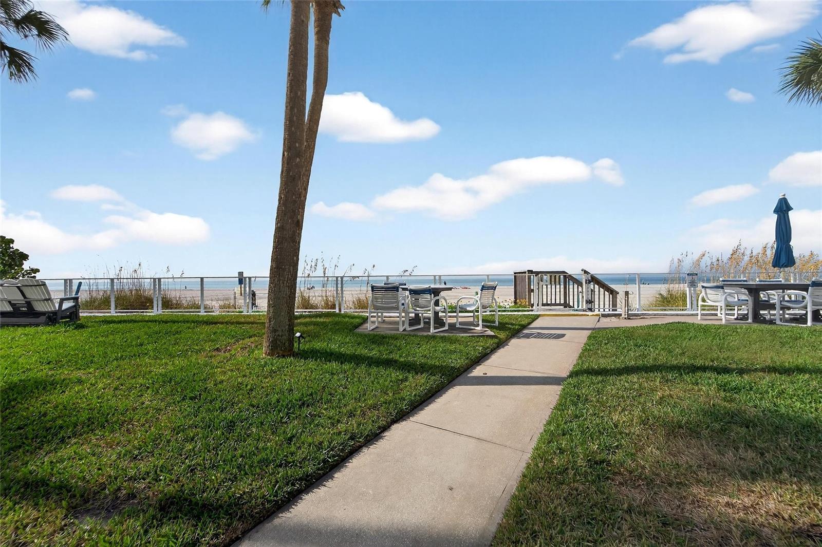 Image 76 of 81 For 17960 Gulf Boulevard 104