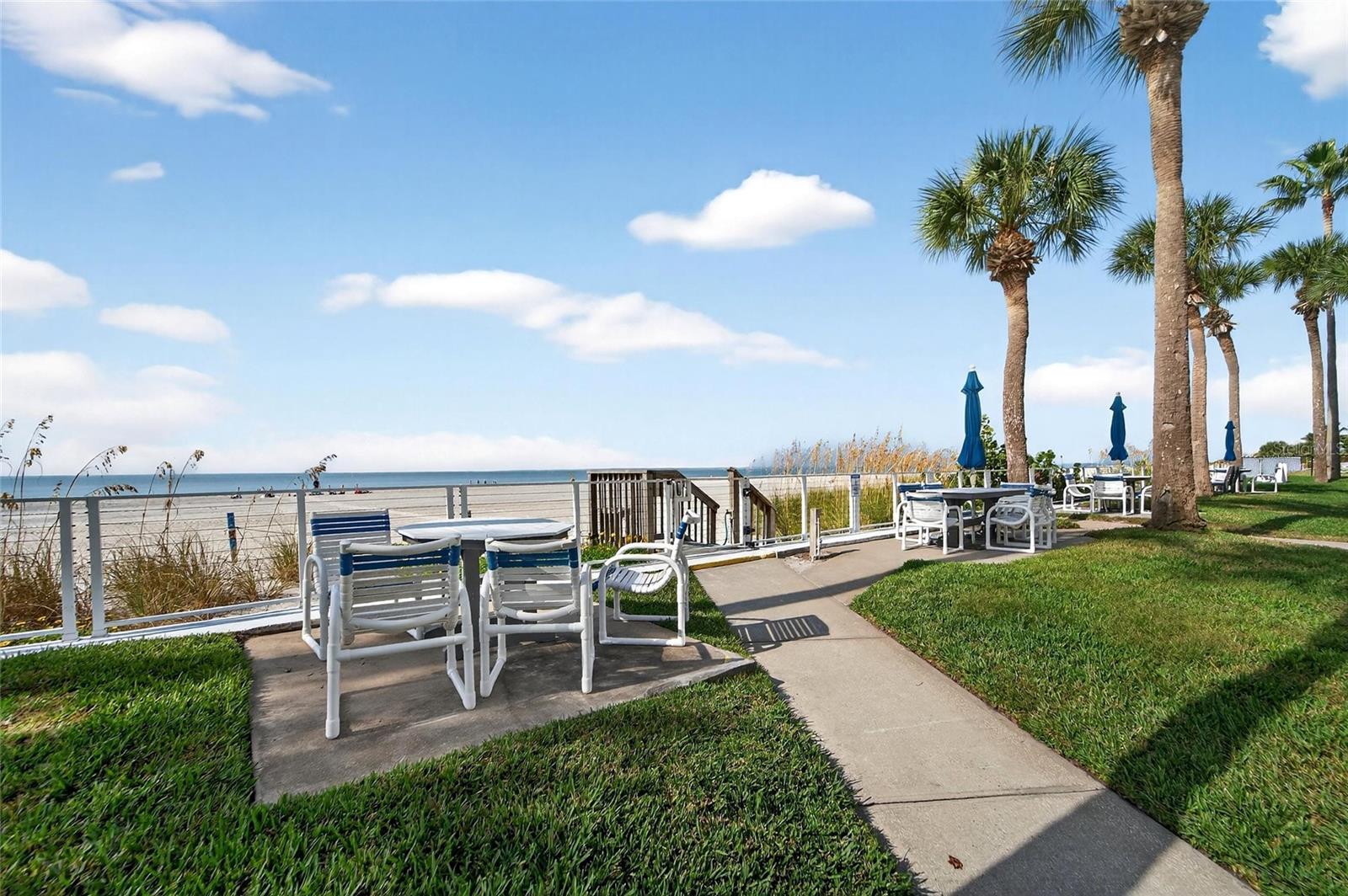 Image 77 of 81 For 17960 Gulf Boulevard 104