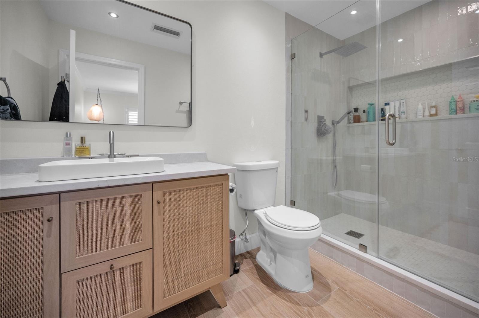 Image 23 of 41 For 7413 Obrien Street